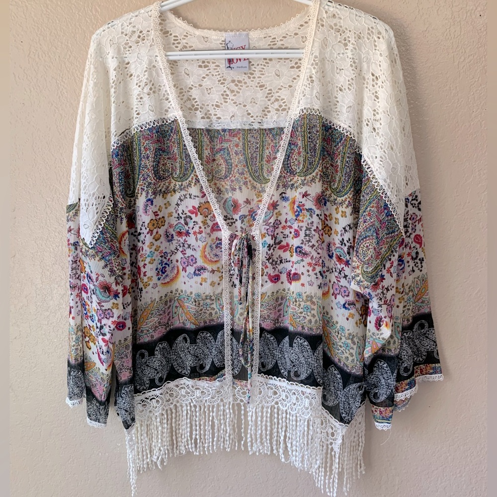 Lucy Love Festival Vacation Paisley Fringe Tie Front Kimono Top Size M - Picture 2 of 8